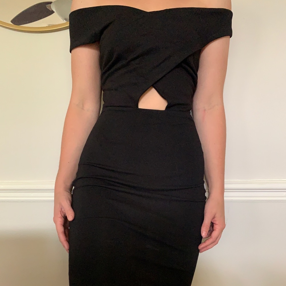 Cross-Cross Cutout Off-The-Shoulder Dress